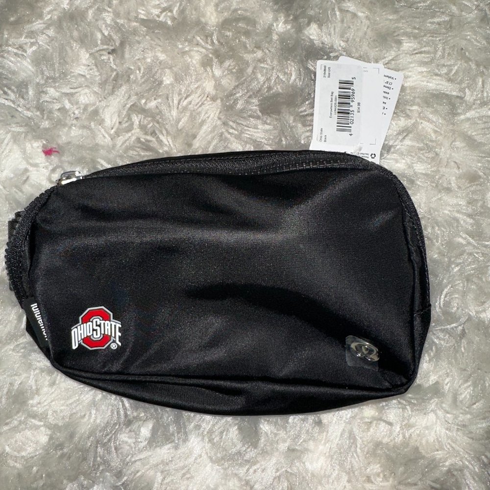 NWT Exclusive Lululemon x Ohio State Belt Bag